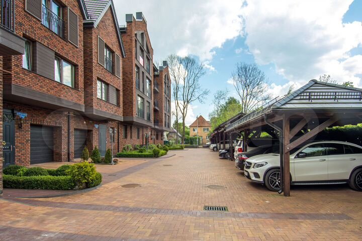 5-к. квартира, 211,3 м², 4/4 эт.