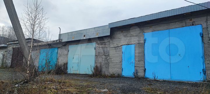 Гараж, > 30 м²
