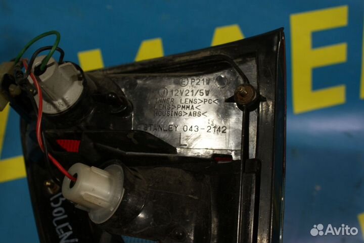 Фонарь задний в крышку багажника Suzuki Baleno