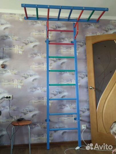 Детская шведская стенка с рукоходом