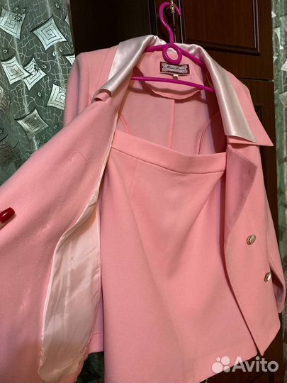 Костюм пиджак и юбка 44