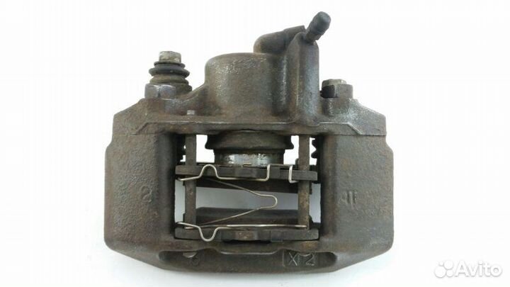 Суппорт задний правый Mitsubishi Pajero Sport K96W