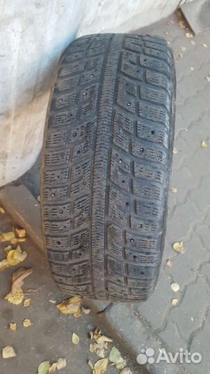 Kumho I'Zen KW22 215/60 R16