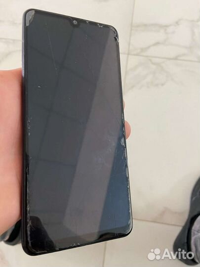 Телефон Samsung а31