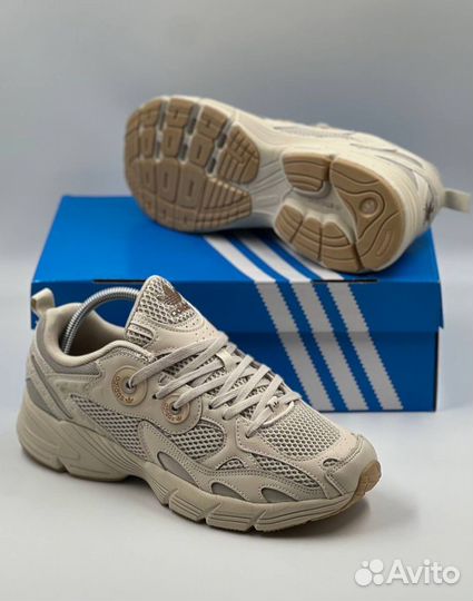 Кроссовки adidas