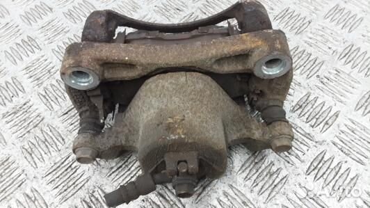 Суппорт тормозной передний правый nissan juke F15