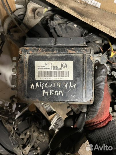 Chevrolet lacetti блок управления двигателем