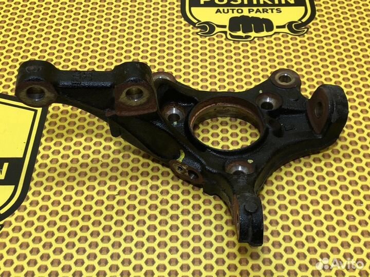 Кулак поворотный передний левый Hyundai I30 PD