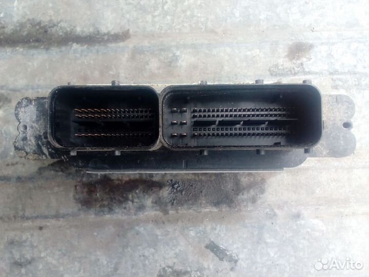 Блок управления двигателем Skoda Rapid