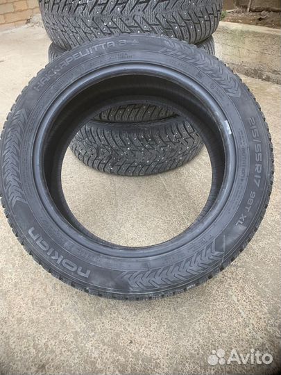 Nokian Tyres Hakkapeliitta 8 215/55 R17 98E
