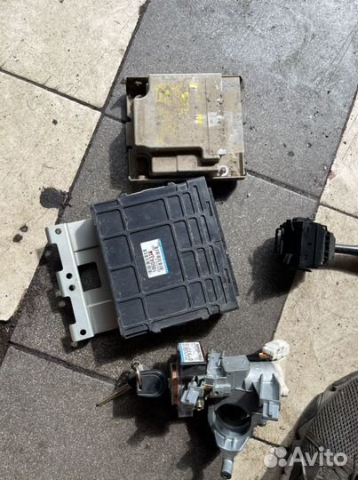 Эбу мозги, замок зажигания, личинка, ключ лансер 9