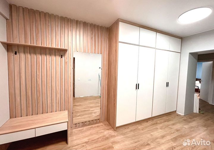 Шкафы в прихожую на заказ от производителя