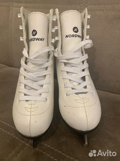 Коньки фигурные 33 размер Nordway Sofia