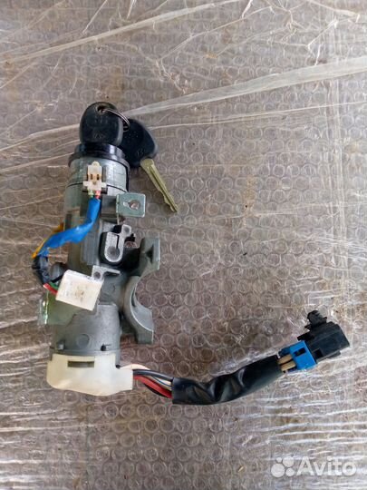 Замок зажигания Kia Spectra