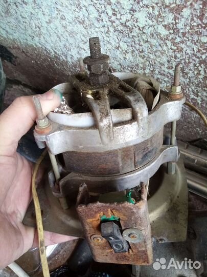 Двигатель на мощный вентилятор, вытяжку