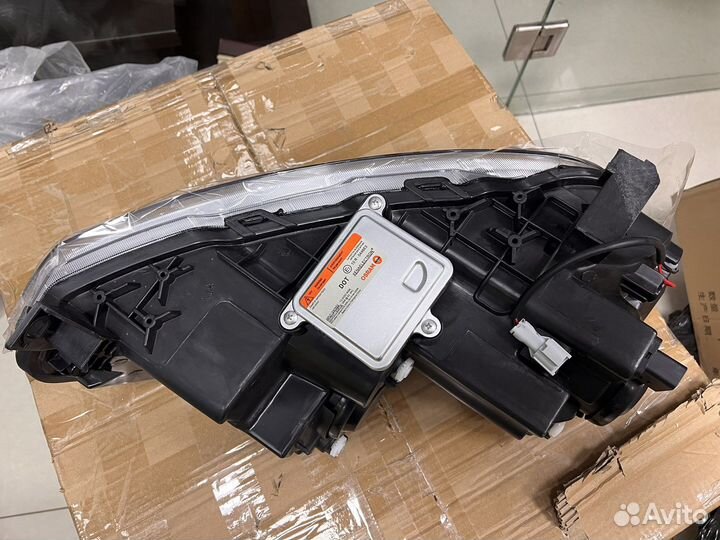 Фара передняя Zotye T600 ксенон