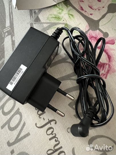 Блок питания внешний 5V 1A Leader MU05-P050100-C5