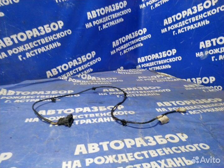 Проводка двери Ваз Лада Калина седан 11183 2010