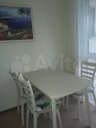 2-к. квартира, 56 м², 3/3 эт.