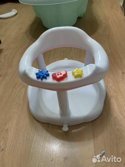 Стульчик для купания и ванна