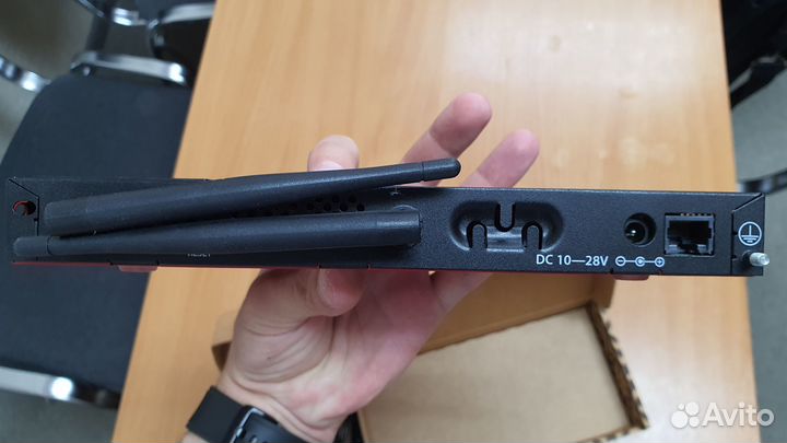 Wi-Fi роутер Mikrotik RB2011UiAS-2HnD-IN