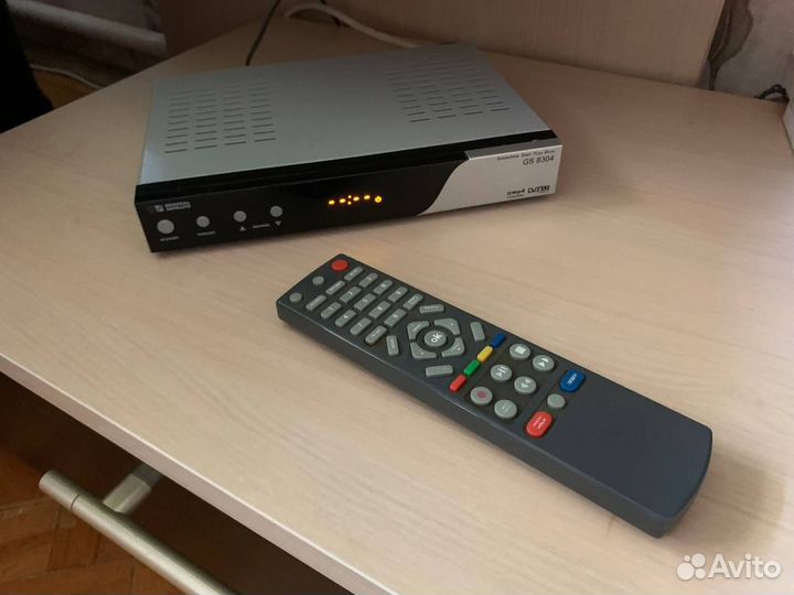 Приёмник Триколор с антенной Satellite Set-Top Box