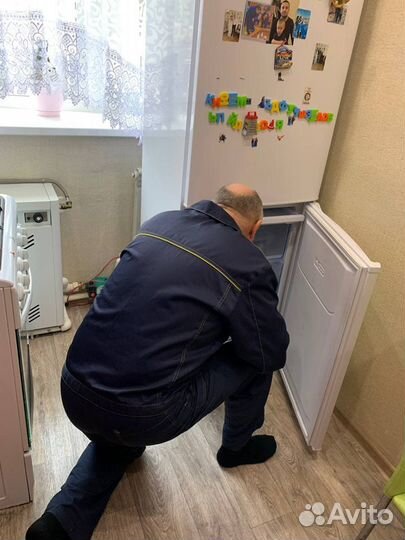 Ремонт стиральных машин Ремонт холодильников Выезд