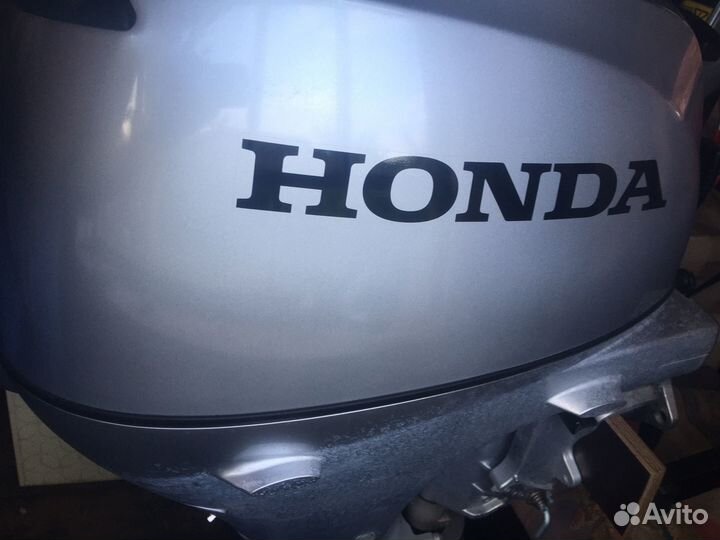 Лодочный мотор Honda BF 20