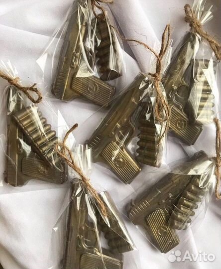 Мыло ручной работы,пистолет из мыла