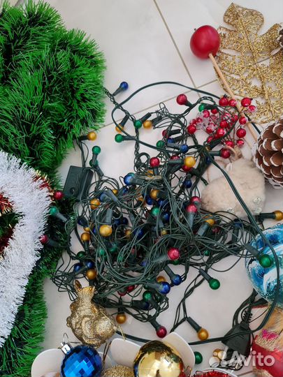 Новогодние украшения лотом