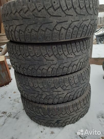 Nokian Tyres Hakkapeliitta 5 215/65 R16