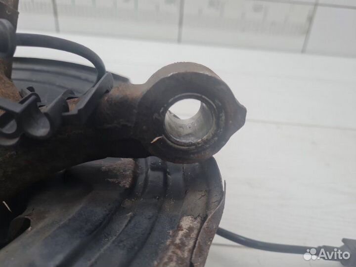 Кулак передний правый Mercedes A-Class W176