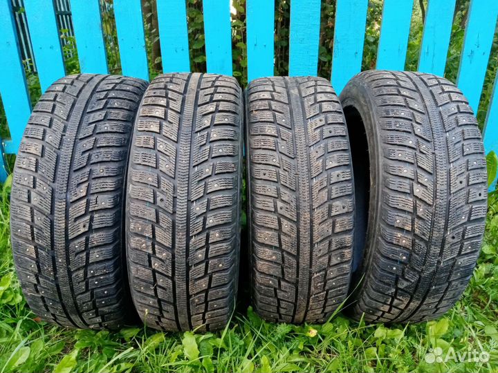 Kumho I'Zen KW22 205/55 R16