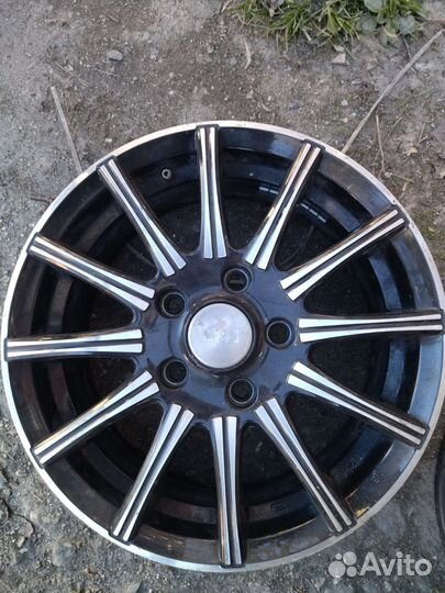 Литые диски для автомобиля