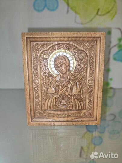 Резные иконы