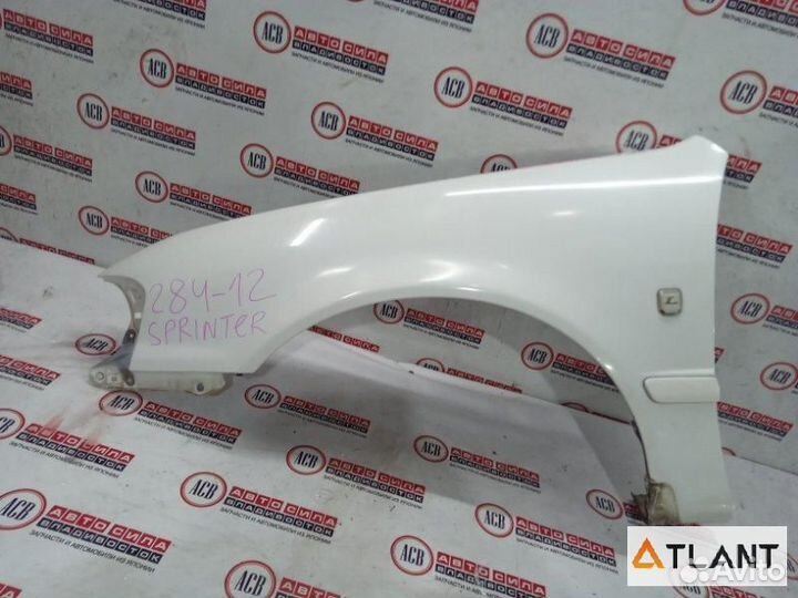 Крыло переднее левое toyota sprinter