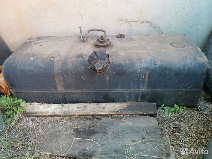 Топливный бак