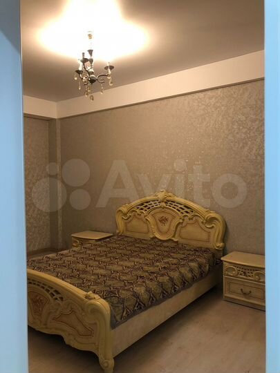 2-к. квартира, 81 м², 7/10 эт.