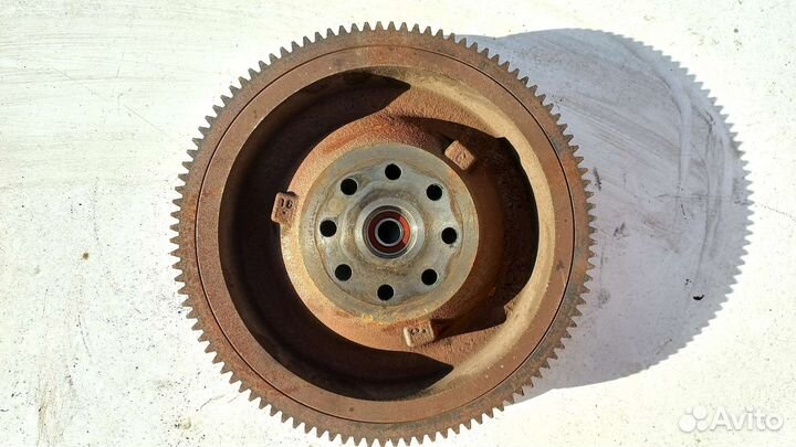 Маховик МКПП Suzuki Grand Vitara j20a МКПП 2010г