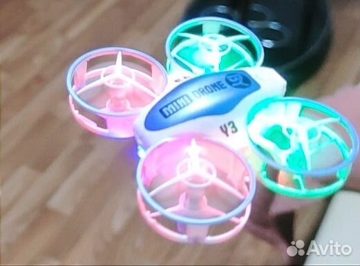 Дрон мини квадрокоптер светящиеся с защитой 360