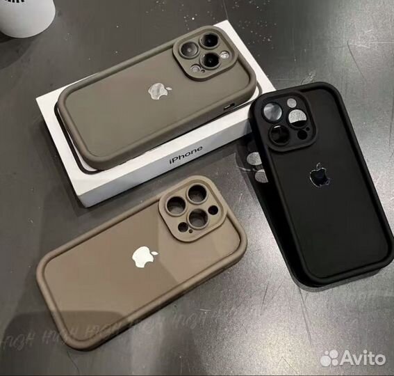 Чехол на iPhone