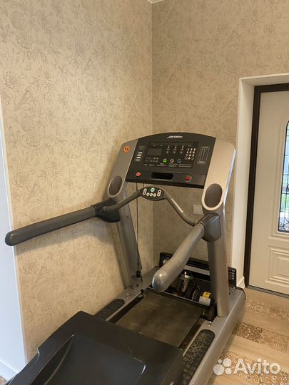 Беговая дорожка профессиональная бу