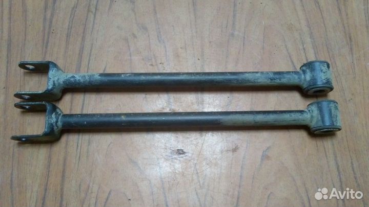 Renault Duster тяга задняя поперечная 8200839124