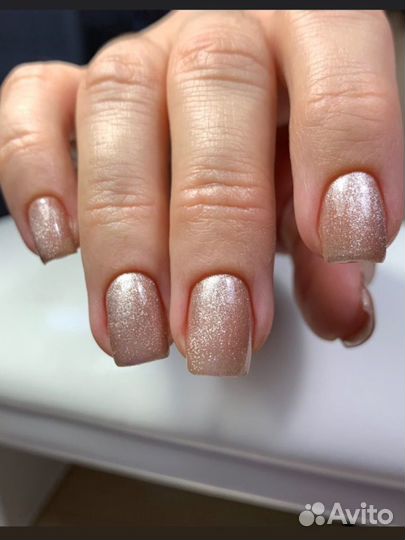 Маникюр с покрытием гель-лаком