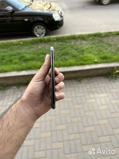 iPhone X, 256 ГБ
