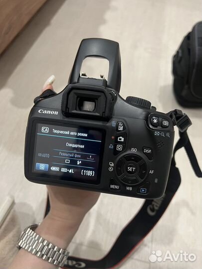 Зеркальный фотоаппарат Canon 1100 eos digital