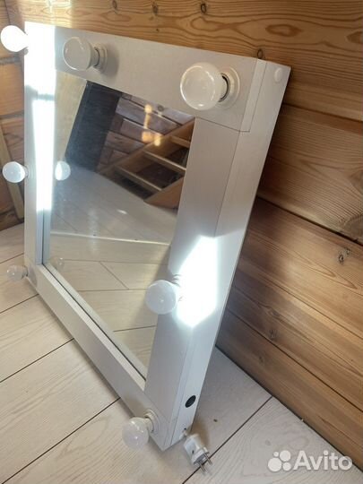 Гримерное зеркало