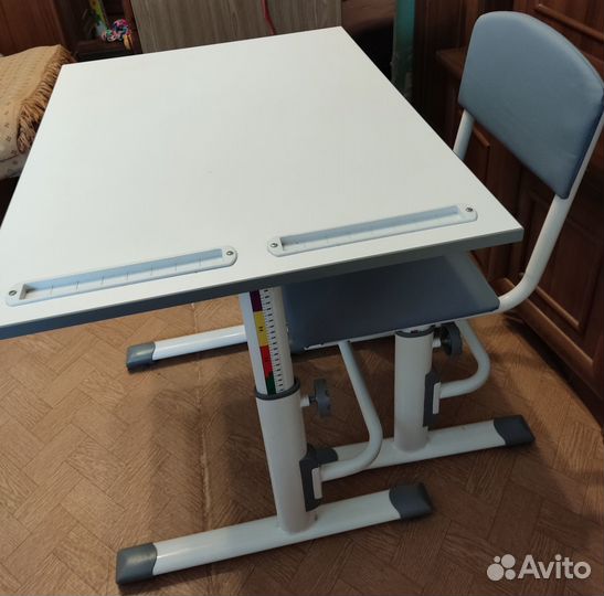 Растущая парта и стул бу