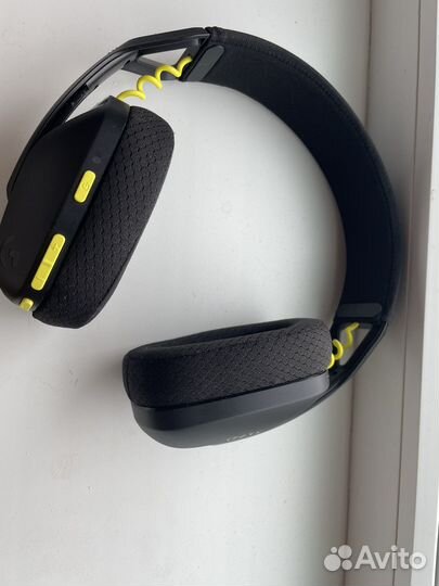 Беспроводные наушники logitech