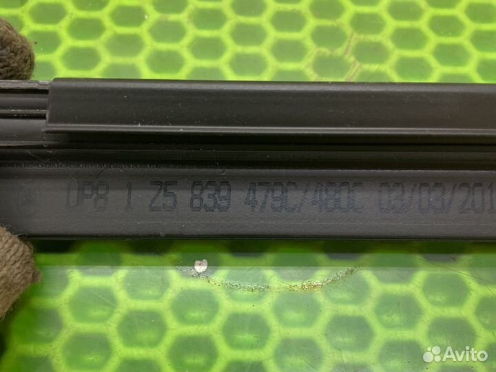 Бархотка задняя правая октавия а5